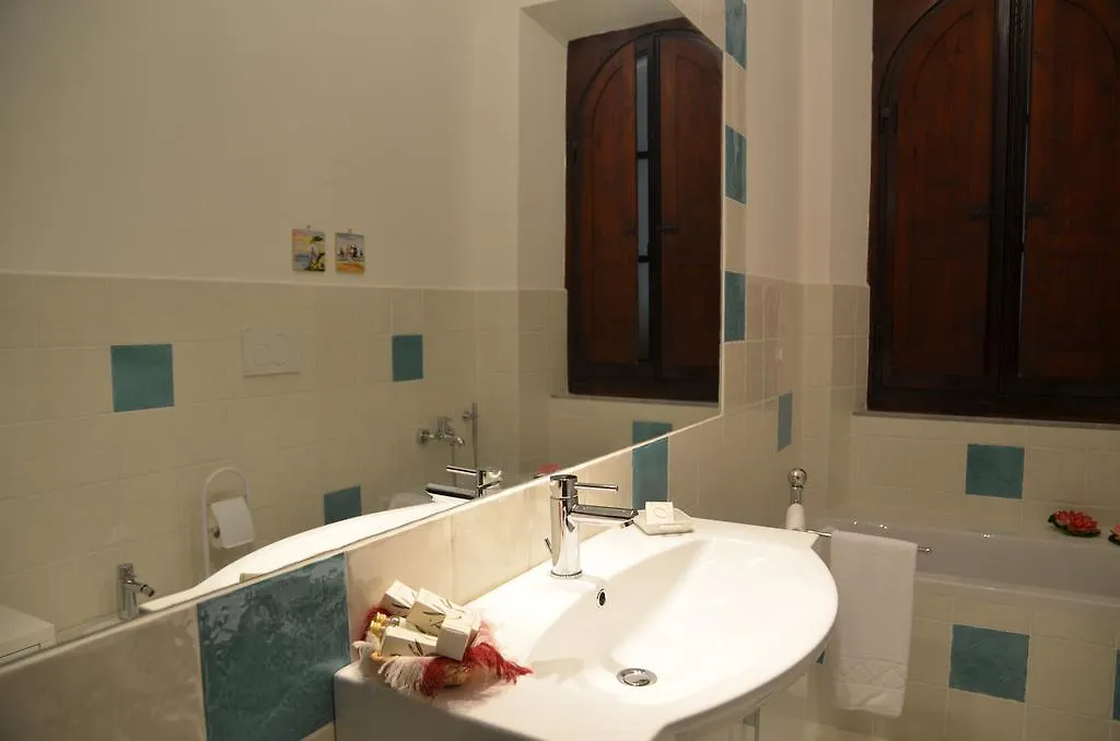 Donnaberarda Apartment Cortona