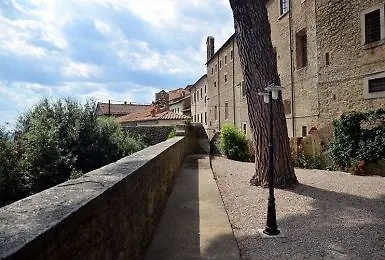 Donnaberarda Apartment Cortona